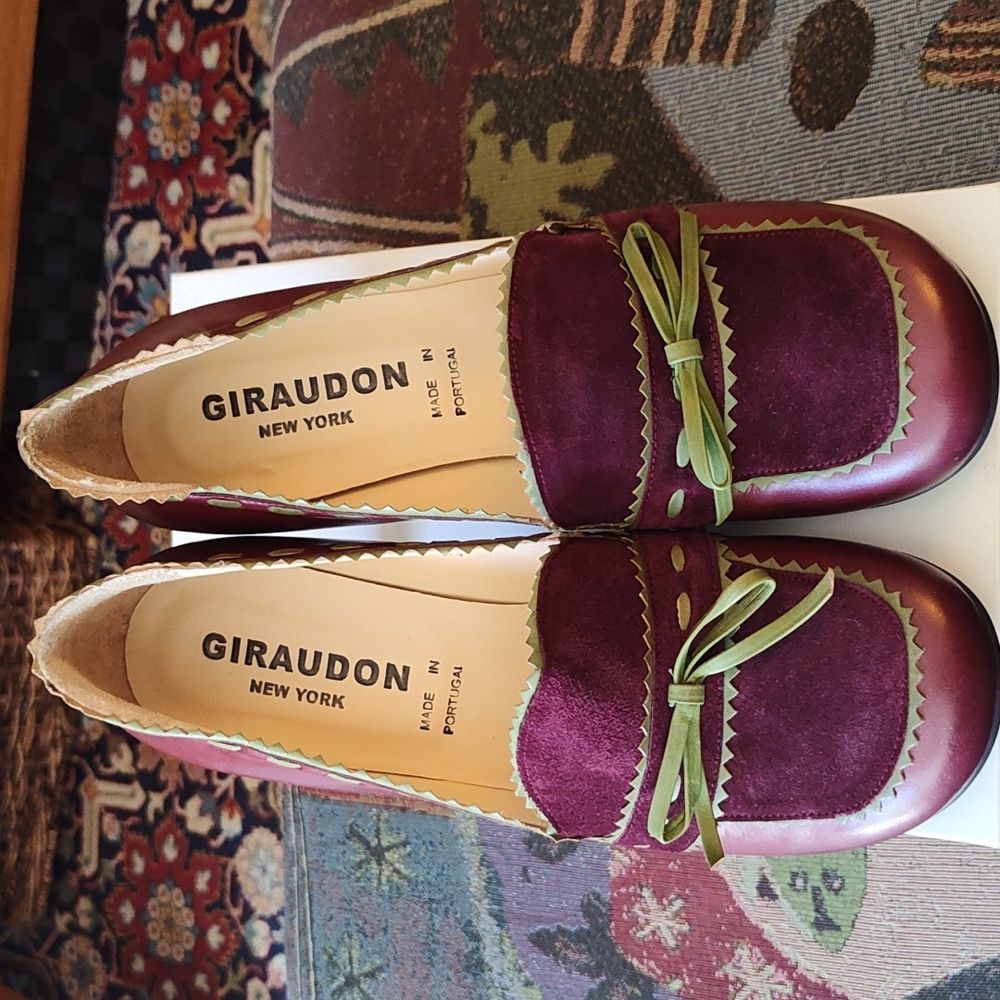 NIB Giraudon Purple Green Heels 40